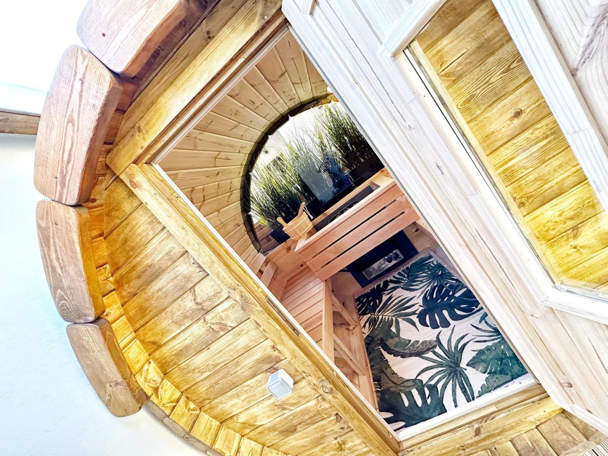Dora Holiday House & Apartments Keszthely Extérieur photo