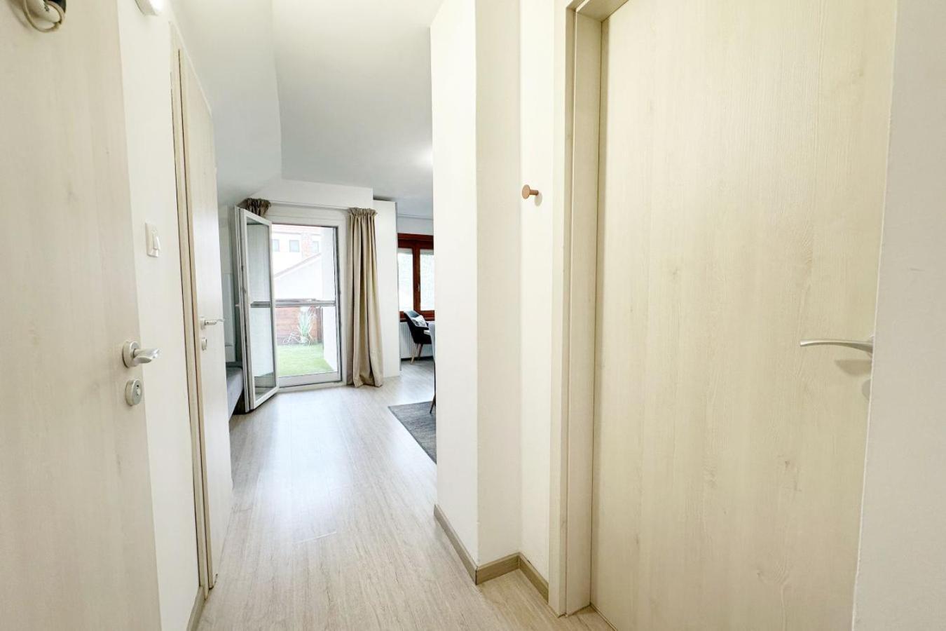 Dora Holiday House & Apartments Keszthely Extérieur photo