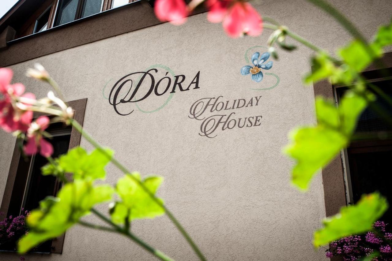 Dora Holiday House & Apartments Keszthely Extérieur photo